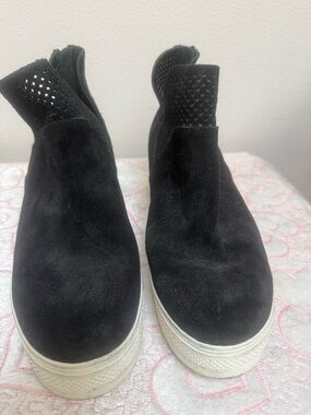 Steve Madden Black Suede Platform Ankle Booties